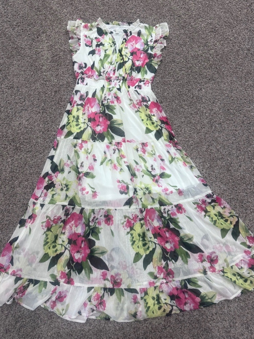 NWT Cato Floral Dress - Women’s Size Medium